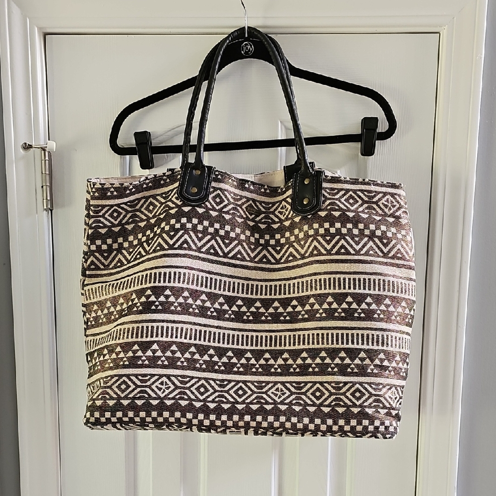 Elegant Geometric Pattern Tote Bag - Brown and Black